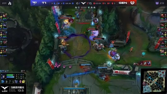 类似的画面 类似的画面